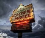 Watch Clown Motel Viooz