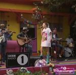 Watch Miley Cyrus: BBC Radio 1 Live Lounge Viooz