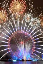 Watch New Year\'s Eve Fireworks From London Viooz